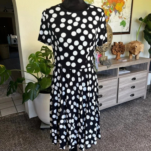 Maggy London Dresses & Skirts - NWT Maggy London dress